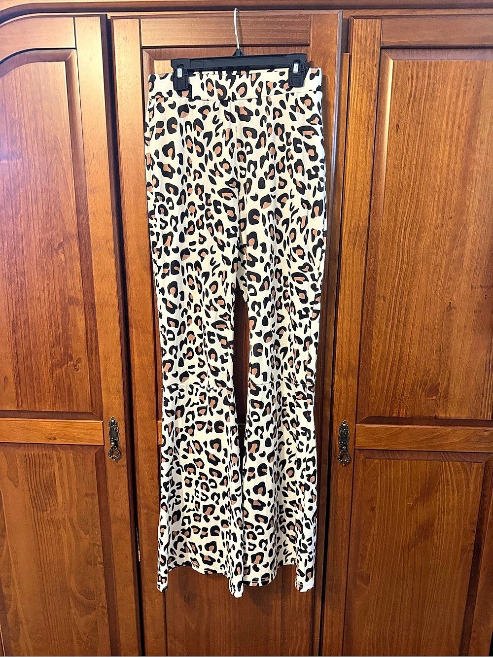 SHEIN Leopard Wide Leg Pants in White & Black Size Medium
